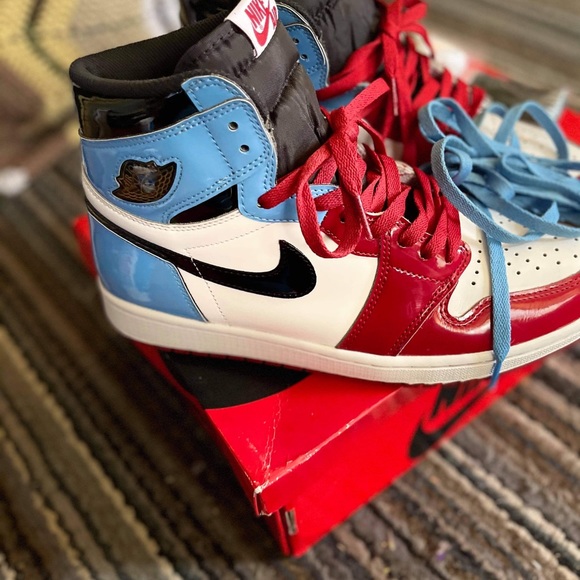 Air Jordan 1 OG HIGH UNC/CHI main image 4